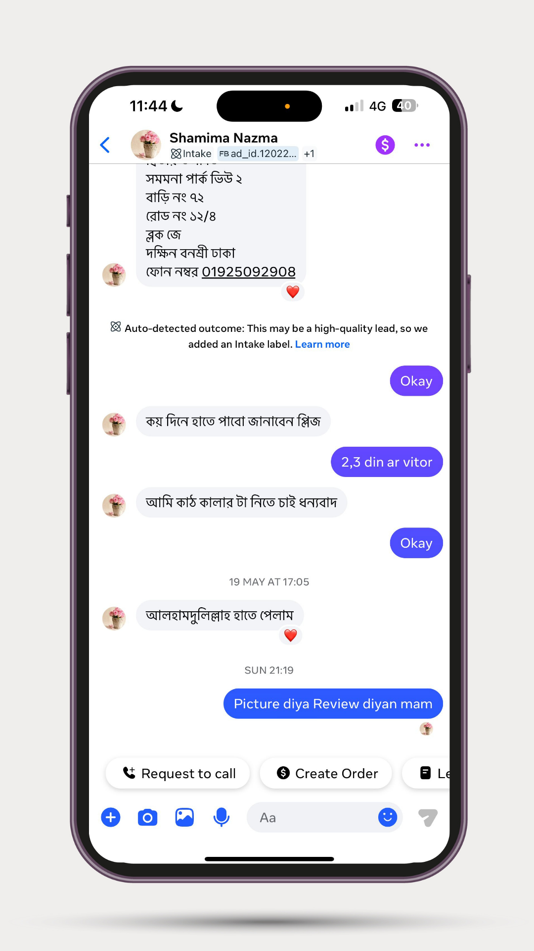 White and Black Minimalist Phone Mockup Instagram Story (5)